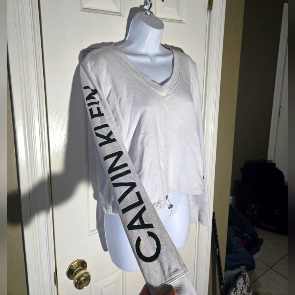 Calvin Klein Performance V Neck Cropped Sweatshirt Cinched Waist Lg Short Hoodie - Picture 4 of 15